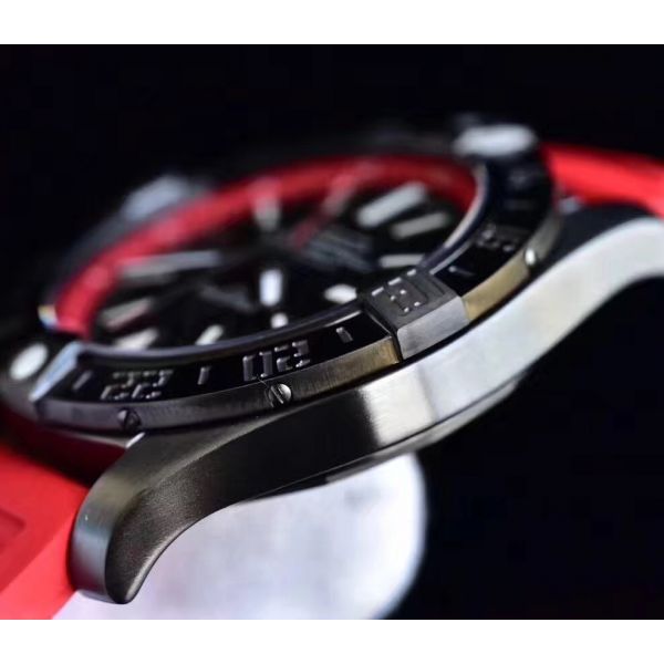 Avenger GMT DLC GF Best Edition Black Forged Carbon Dial on Red Rubber Strap A2836